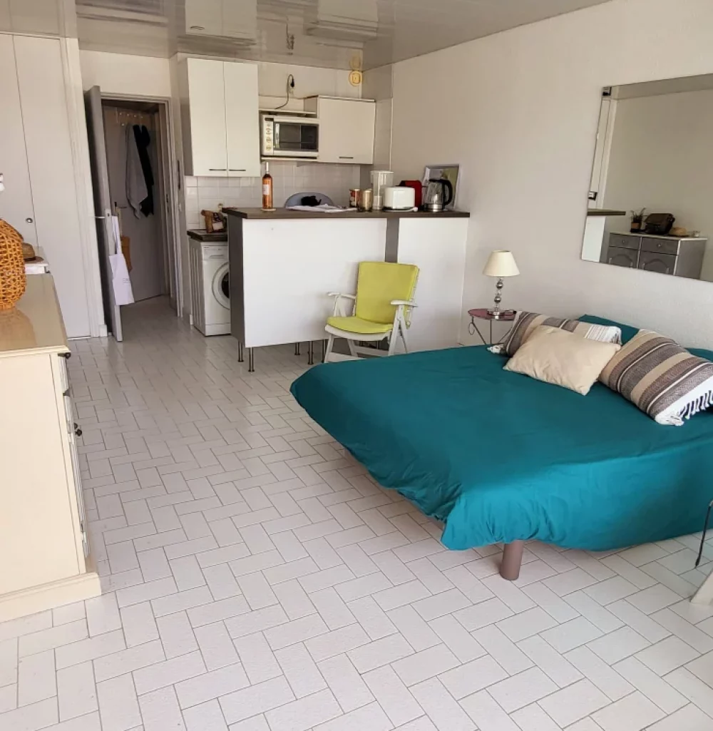 48rf_13677185-dad8-4da3-b670-eb631aa1cecc